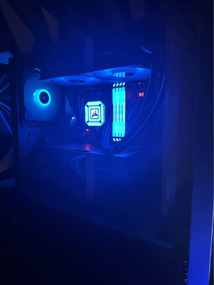Ryzen 7 5800X3D and RTX 4070 Super PC build